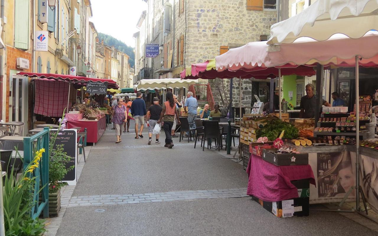 Appartement Sur Vals Les Bains Exteriör bild